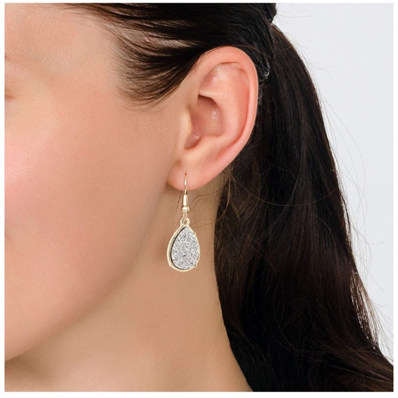🔴 $8 CLEARANCE Druzy Stone Drop Dangle Earrings - Picture 6 of 6
